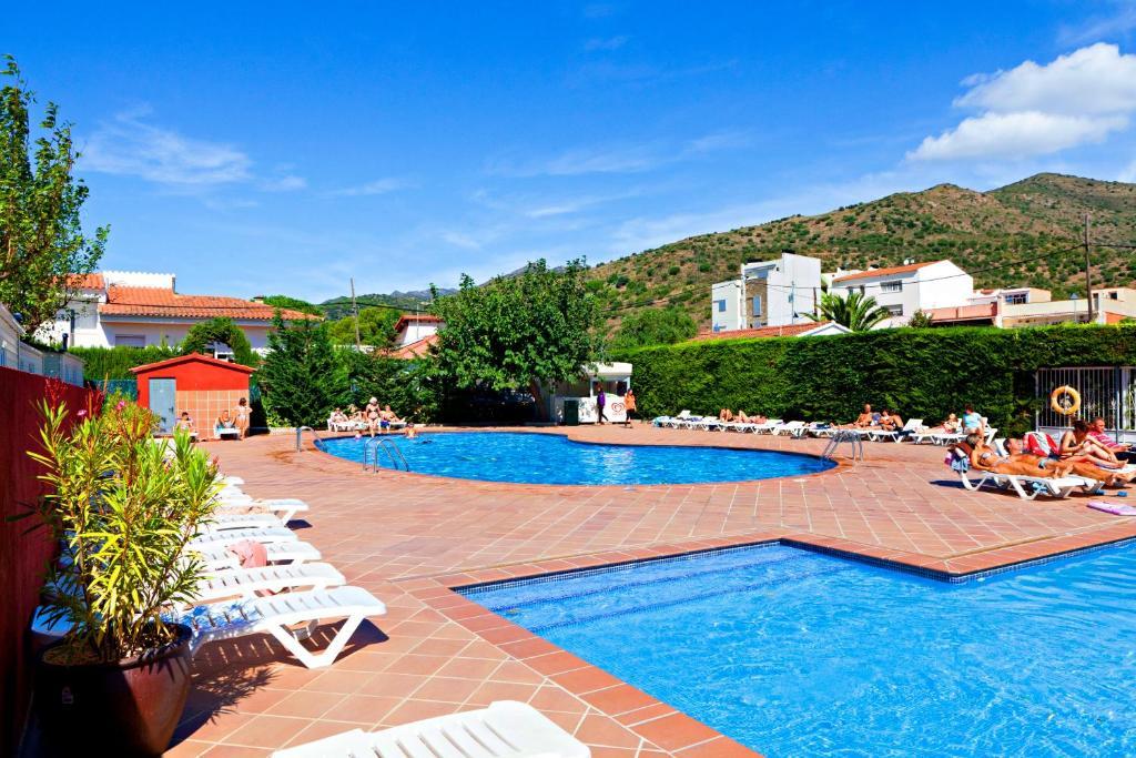 Camping Sant Miquel Hotel Colera Buitenkant foto